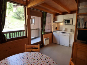 Agréable appartement T3 en mezzanine, 4 pers, proche des pistes, Wifi, terrasse, services disponibles - FR-1-342-279